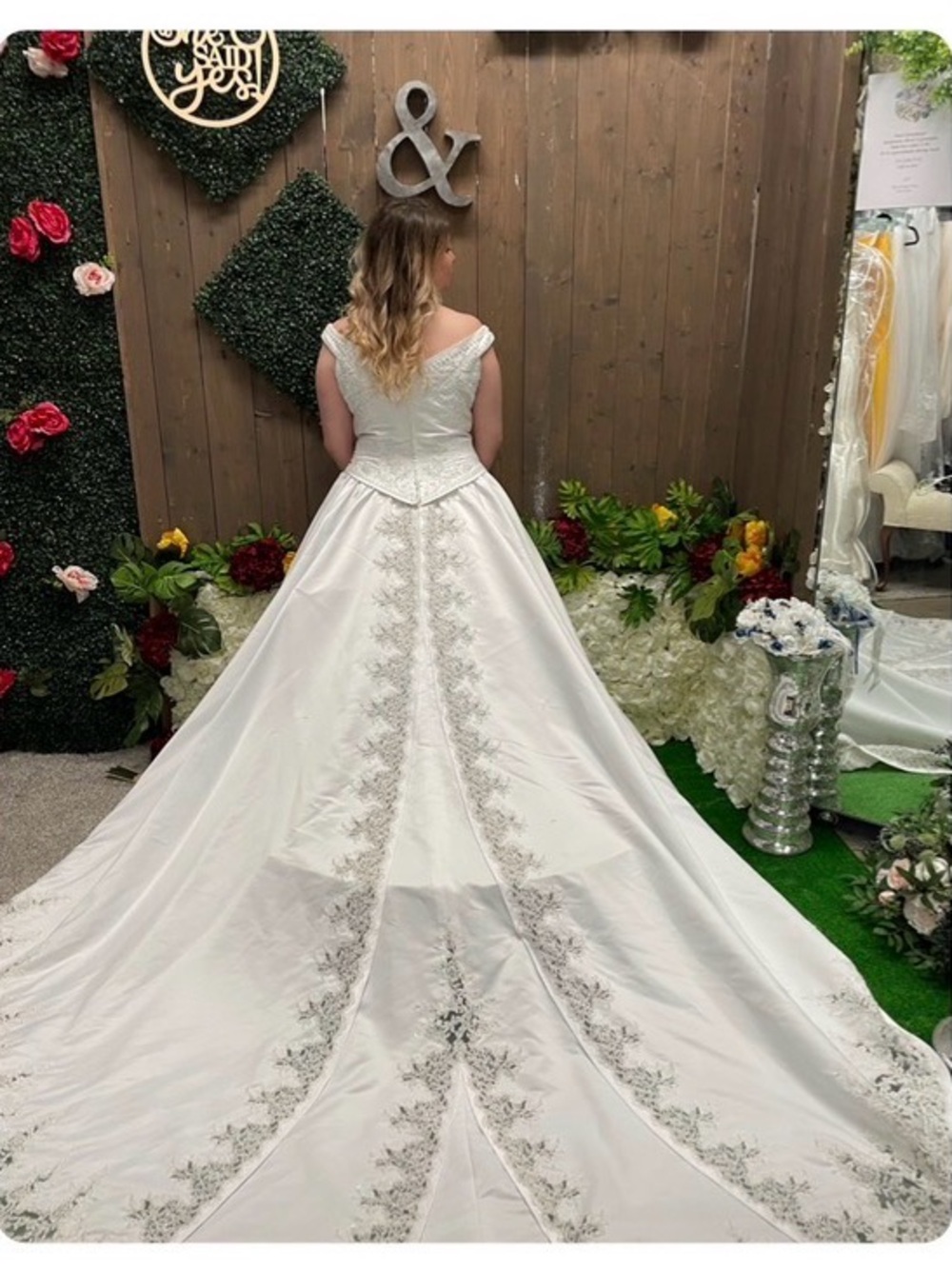 Private Label White Off-Shoulder Lace A-Line Wedding Gown - Picture 2 of 4